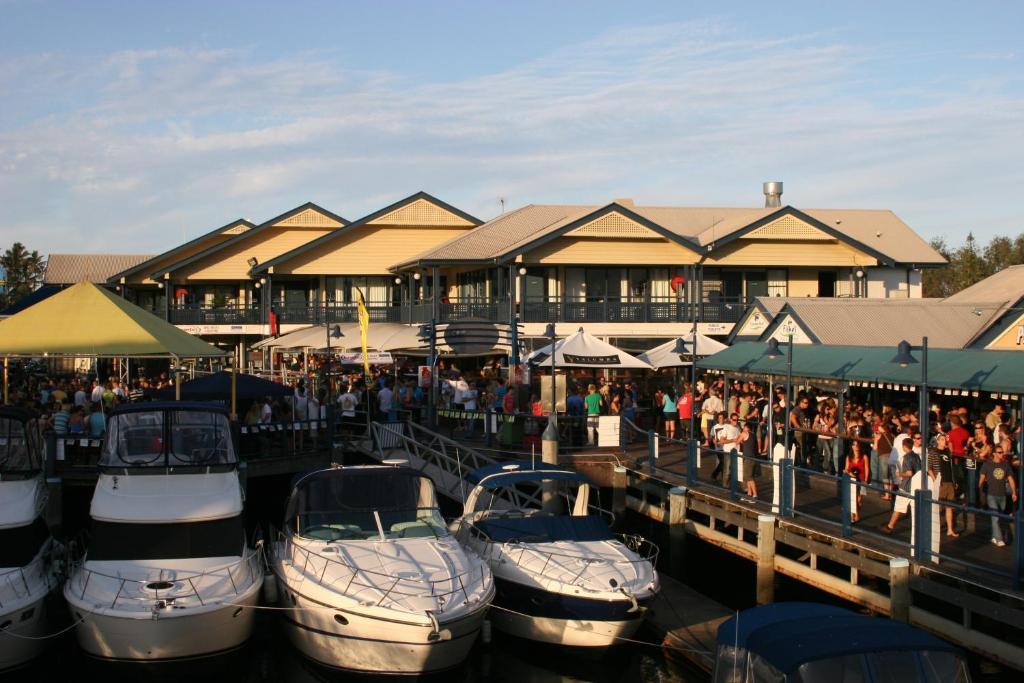 Surfers Paradise Yha Southport エクステリア 写真